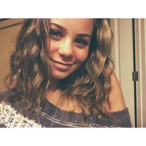 Meet your Posher, Lexi