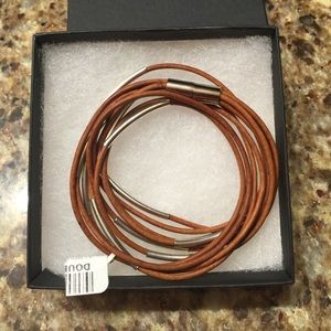 Double wrap magnetic brown leather bracelet