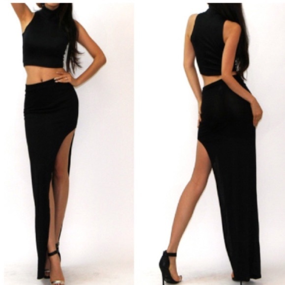Dresses & Skirts - ⛔️SOLD⛔️ Sexy Long Black Skirt w/ High Slit