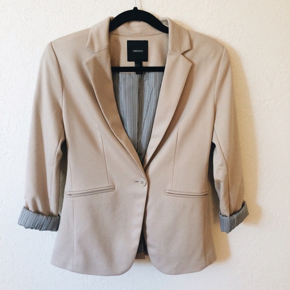Forever 21 beige blazer