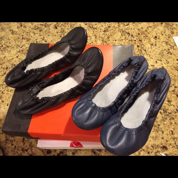 Leather GAP flats navy blue