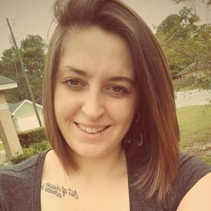 Meet your Posher, Alexis