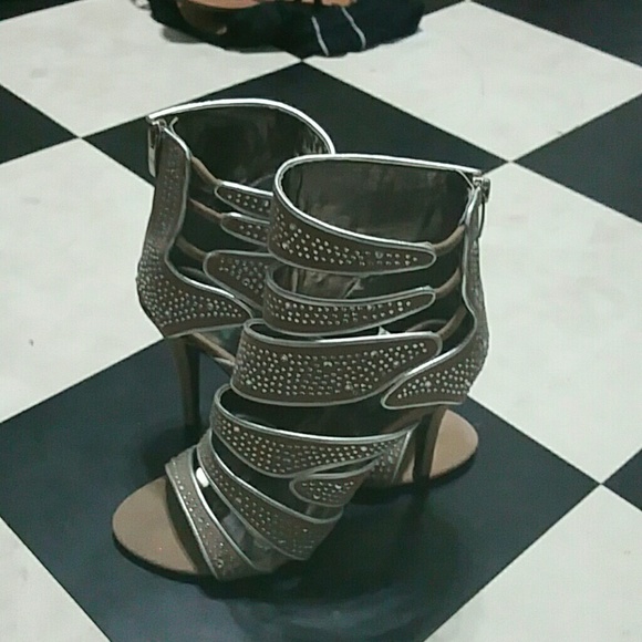 wild rose Shoes - Brand new swarovski encrusted heels