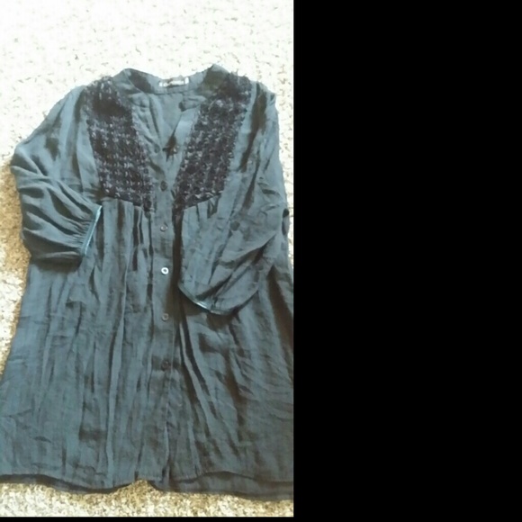 Black linen top
