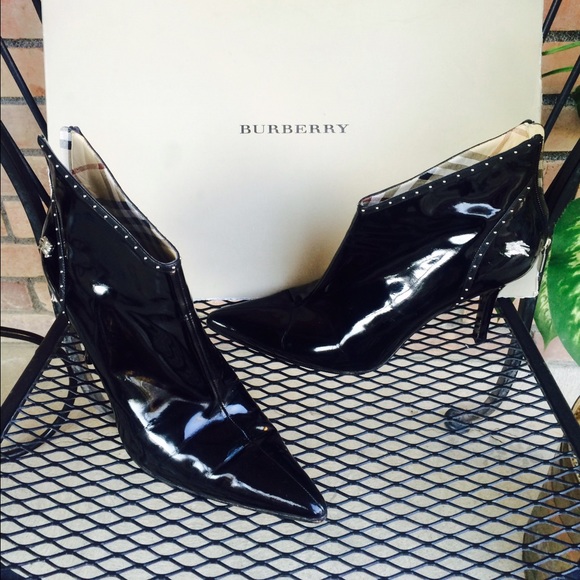 Authentic Burberry Boots Size 10.5