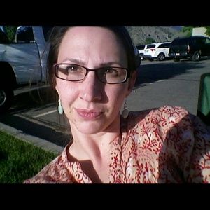 Meet your Posher, Liz