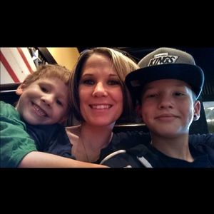 Meet your Posher, Lela