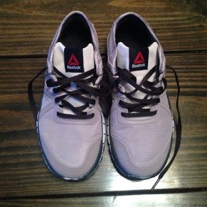 Reebok training sneaker size 7.5