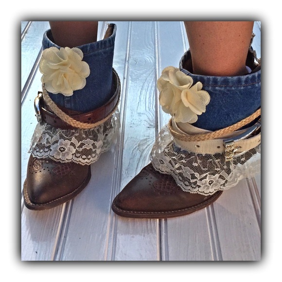 🌺Custom designed boots🌺 - Picture 2 of 3