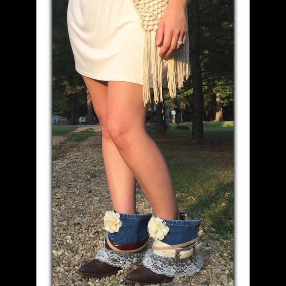 🌺Custom designed boots🌺 - Picture 3 of 3