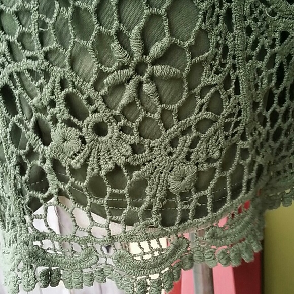 NWT Beautiful Crochet Green Shorts - Picture 4 of 4