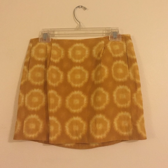 Yellow/orange sunburst mini skirt