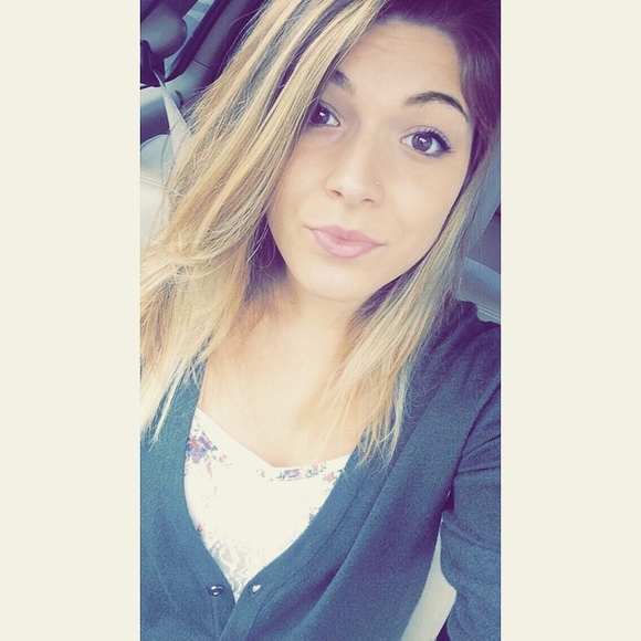 Meet your Posher, Haley - Picture 1 of 1