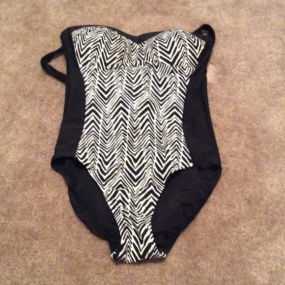 One piece bathing suit