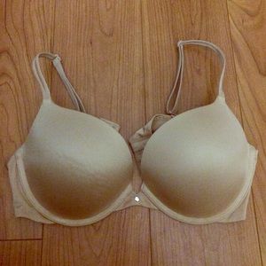 Victoria's Secret Very Sexy Push-Up Nude
