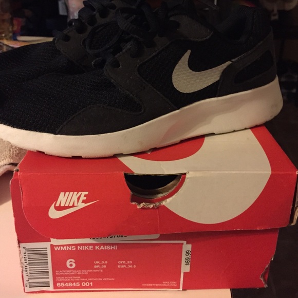 Woman's Nike Kaishi running shoes