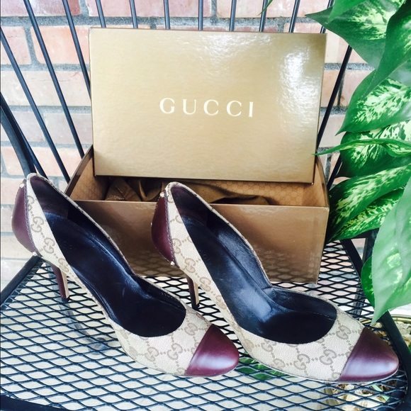Authentic GUCCI SHOES Size 10