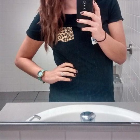 PINK leopard pocket tee