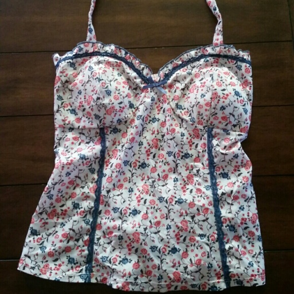 Two Floral Design Tops - Picture 3 of 4