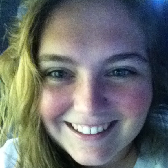 Meet your Posher, Marissa