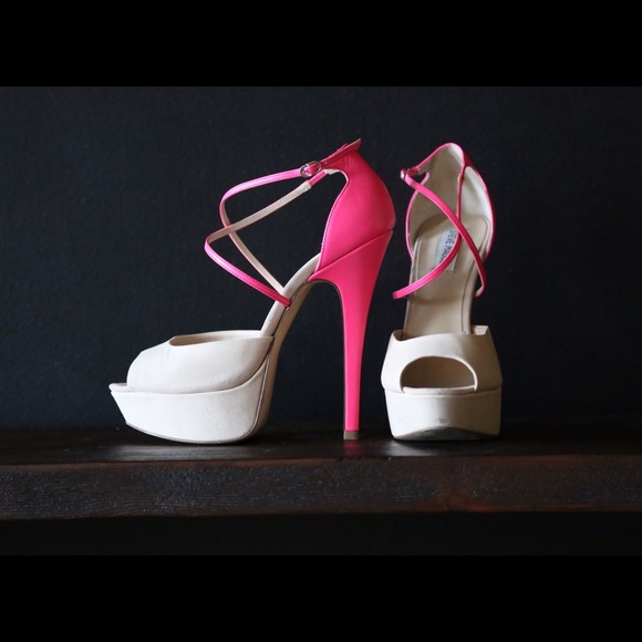 Nude/Neon Pink Steve Madden - Picture 2 of 2