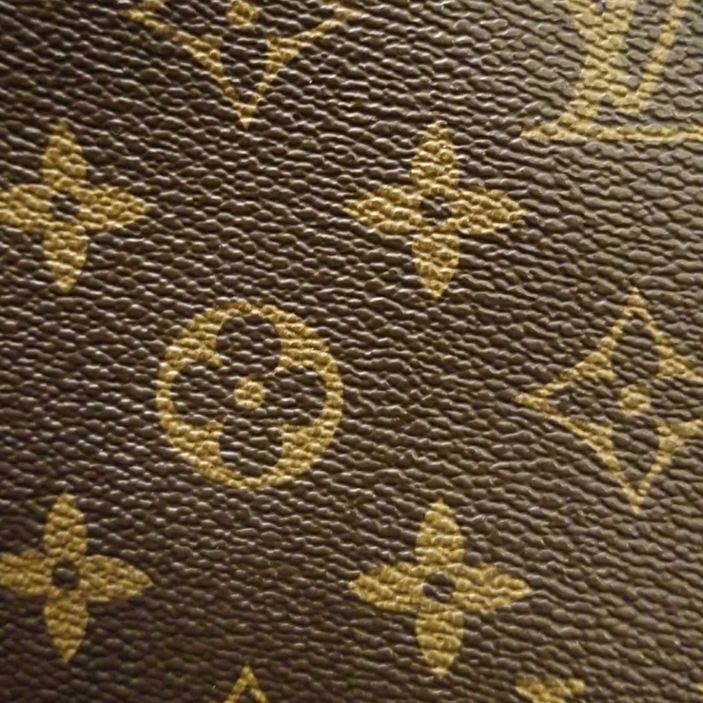 Reasonable offers considered. Look at CLOSET!