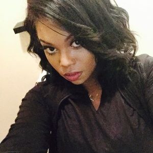 Meet your Posher, Minisha