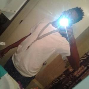 Meet your Posher, Elian