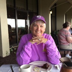 Meet your Posher, Julia