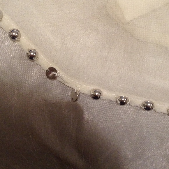 Shirt - Picture 2 of 3