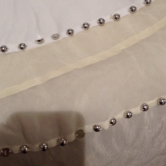 Shirt - Picture 3 of 3