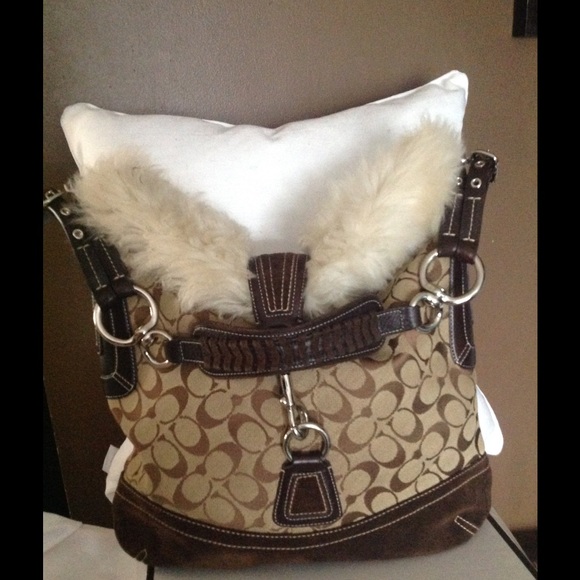 COACH Shoulder Handbag