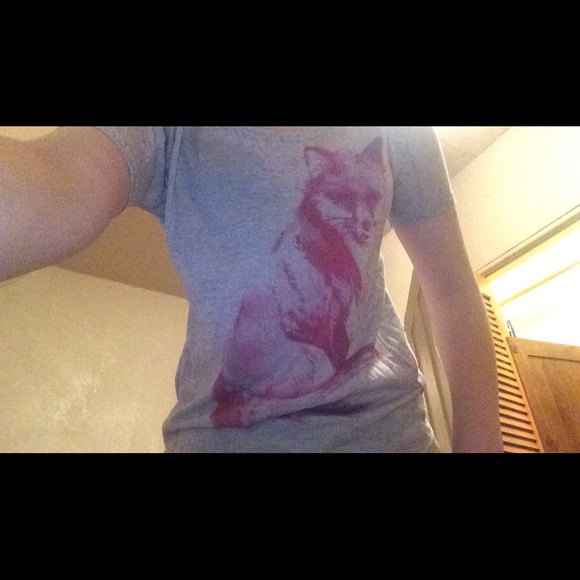 Graphic tee with fox