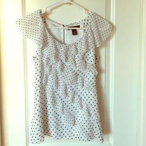 Polka dot White House|Black Market top!
