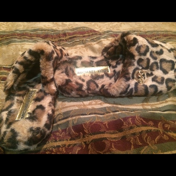 Michael kors slippers