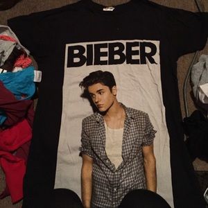 Justin Bieber Hot topic shirt