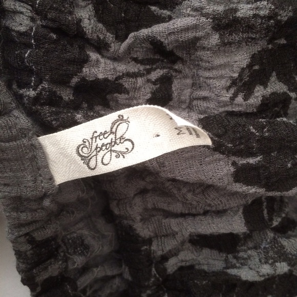 ✨NEW Free People off the shoulder blouse. - Picture 3 of 3