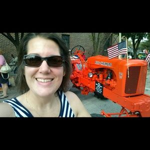 Meet your Posher, Juliana