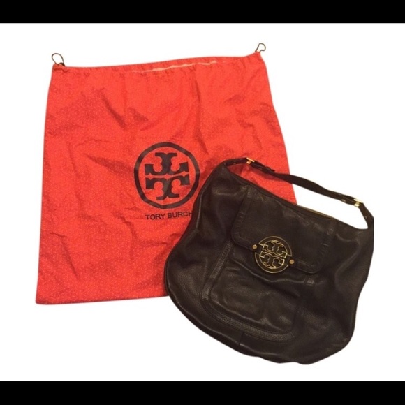Tory Burch Handbags - SOLD!!!! Authentic Tory Burch Amanda Hobo bag