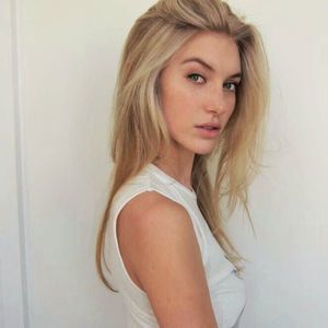 Meet your Posher, Chloe