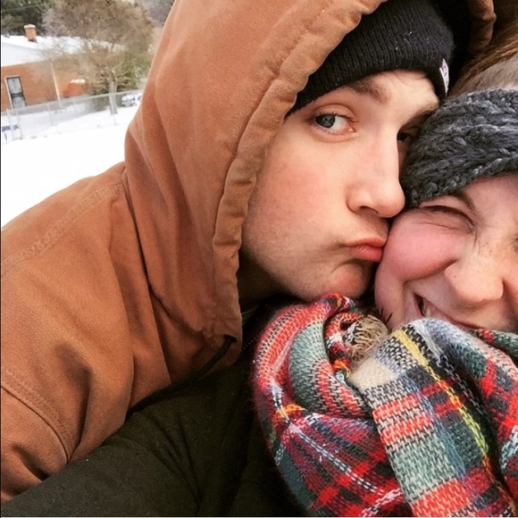 Meet your Posher, Rachel - Picture 2 of 4