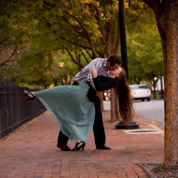 Meet your Posher, Rachel - Picture 4 of 4