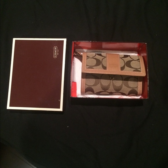 Coach wallet