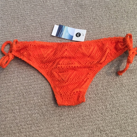 Crochet Roxy bottoms - Picture 2 of 2