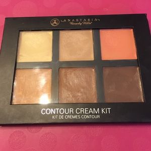 Anastasia Beverly Hills cream contour kit Medium