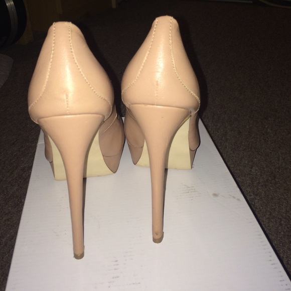 BLUSH PINK STEVE MADDEN PUMPS - Picture 3 of 3
