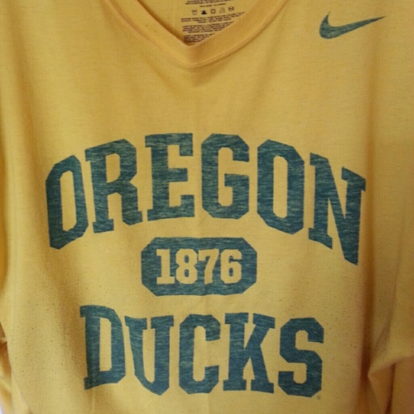 University of Oregon T-shirt