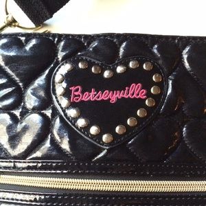 Betsey Johnson "Betseyville" Black Crossover Bag