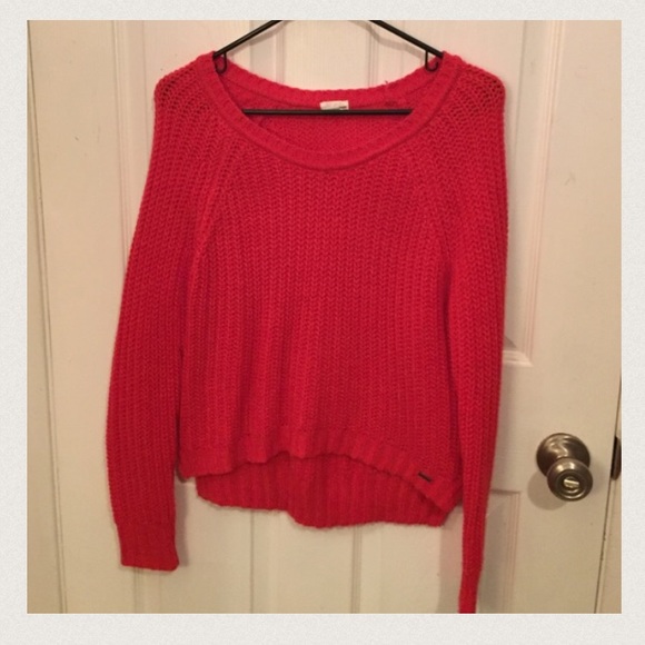 Red sweater - Picture 4 of 4
