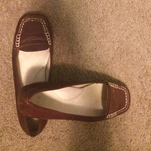 Bass Brown Leather Loafers - Picture 1 of 3